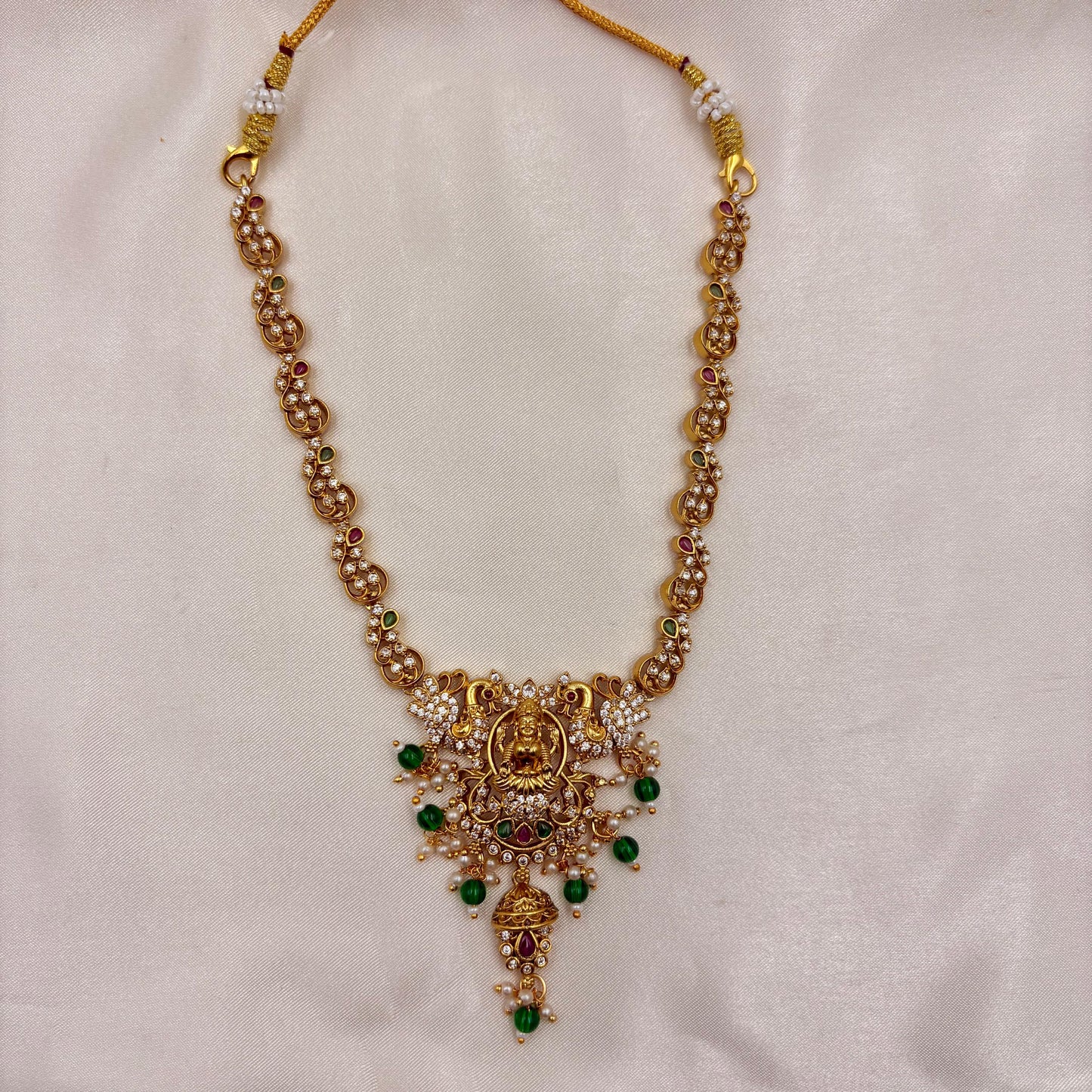 🪔 Goddess Lakshmi Temple Necklace Set – Divine Traditional Luxury