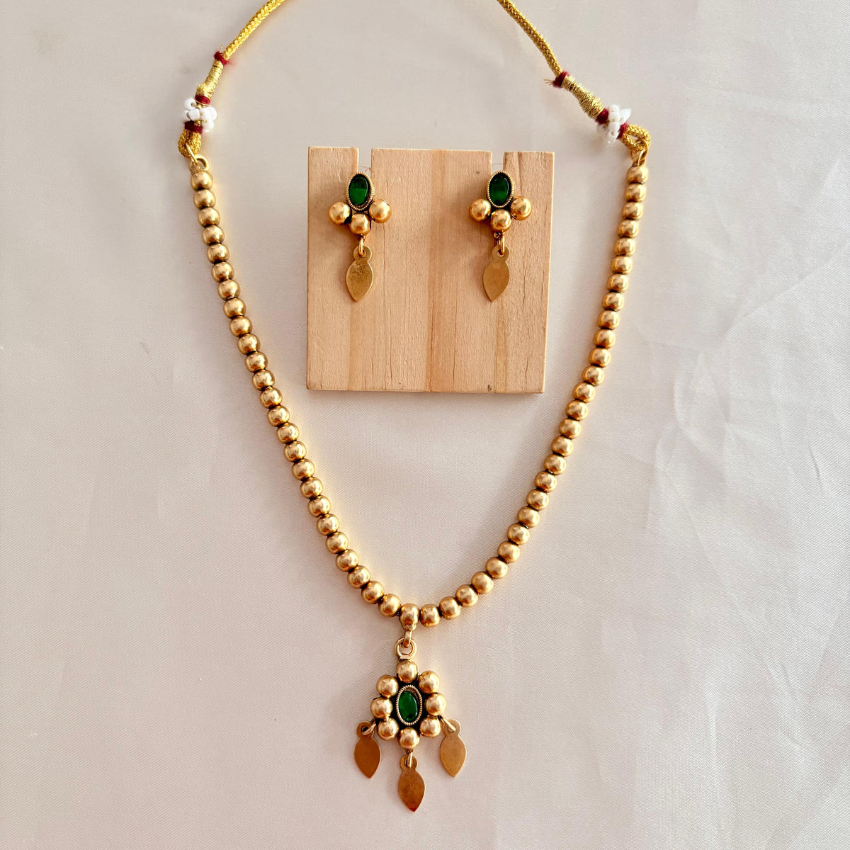 Antique Gold Green Stone Beaded Necklace Set with Matching Earrings