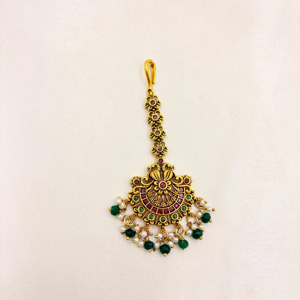 Traditional Temple Maang Tikka with Kemp Stones, Green Beads & Pearl Drops – Antique Gold Finish