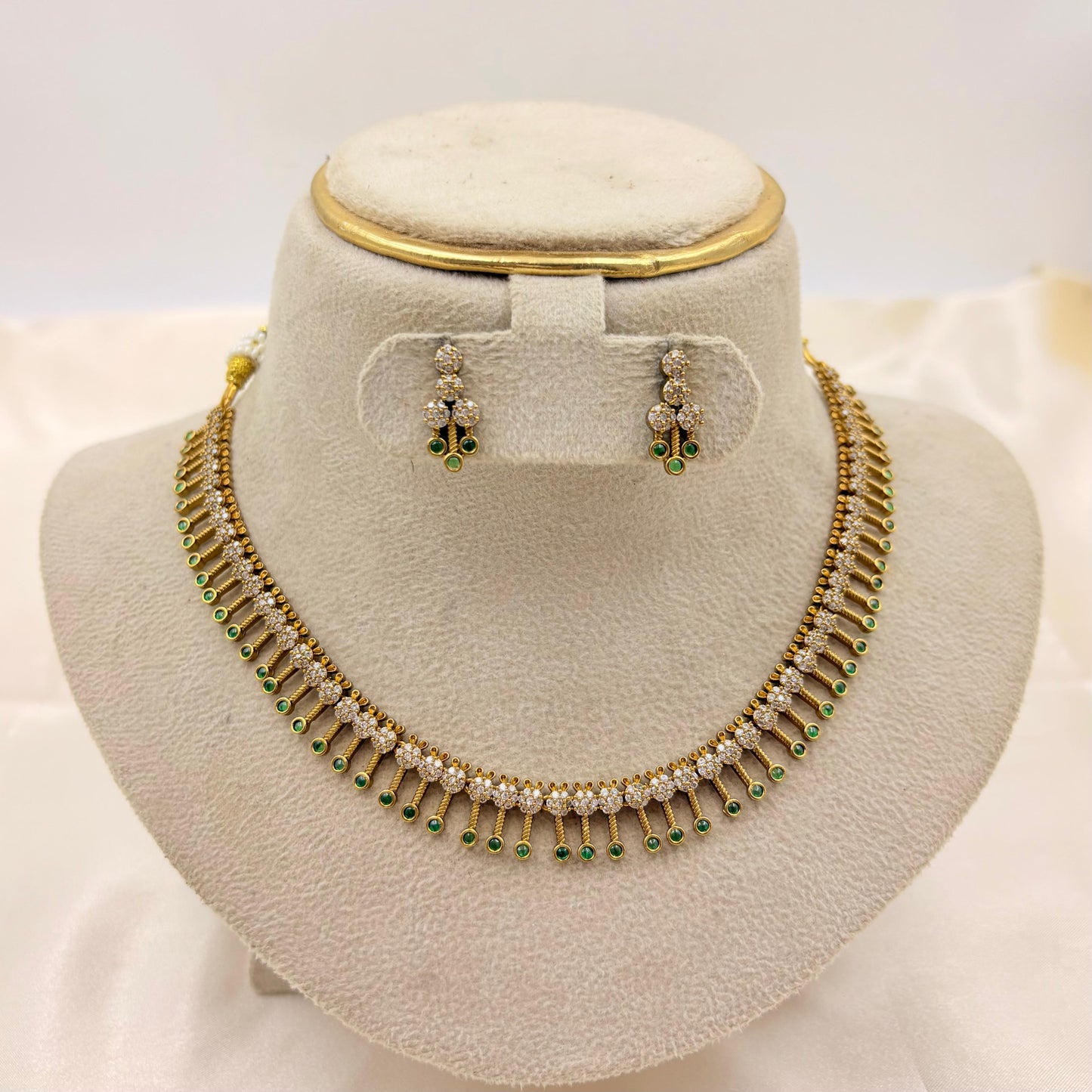 ✨ Emerald Drop Diamond Necklace Set | Elegant & Classy