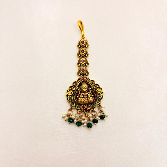 Lakshmi Temple Maang Tikka with Green Beads & Pearl Drops – Antique Gold Finish