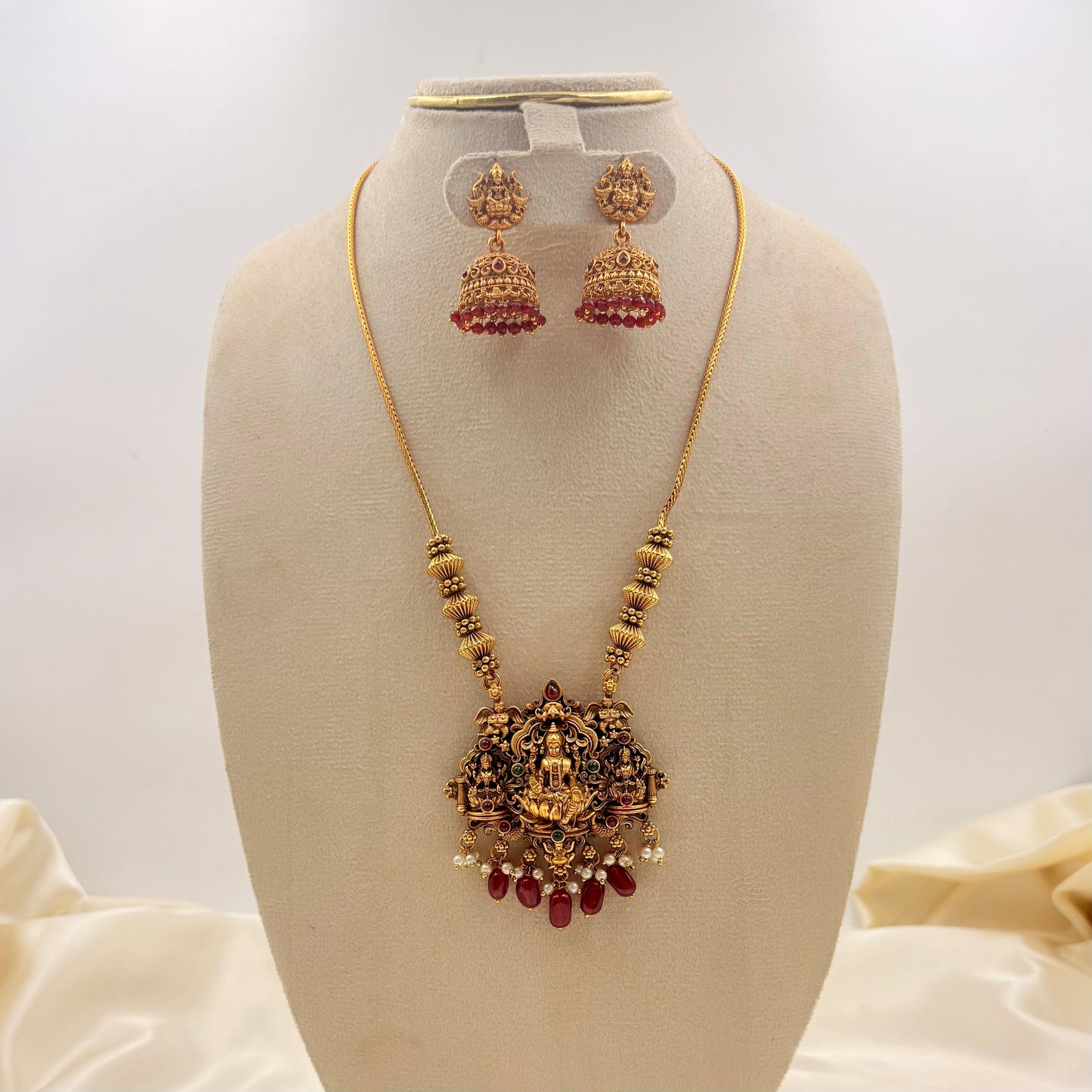 Temple Lakshmi Red Beads Necklace Set