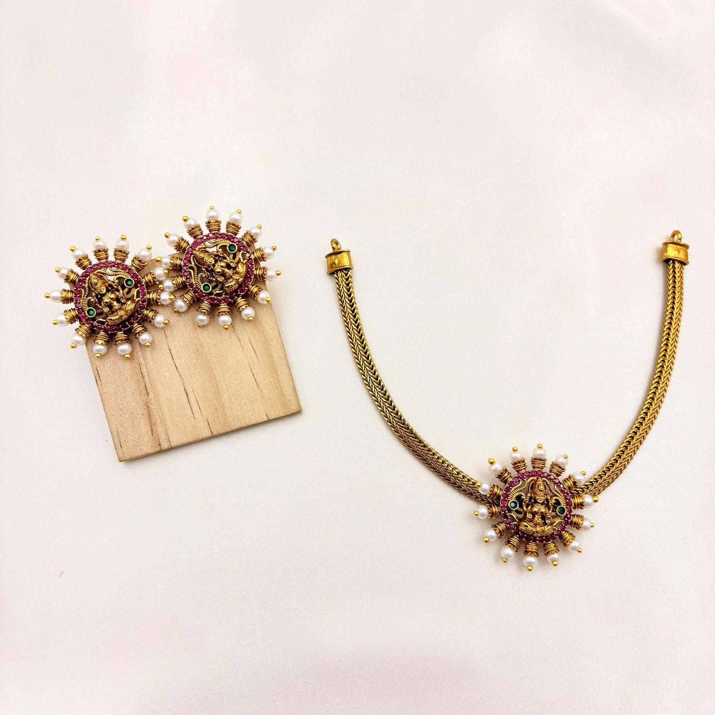 Lakshmi Temple Pendant Necklace Set – Traditional Gold Finish Jewellery