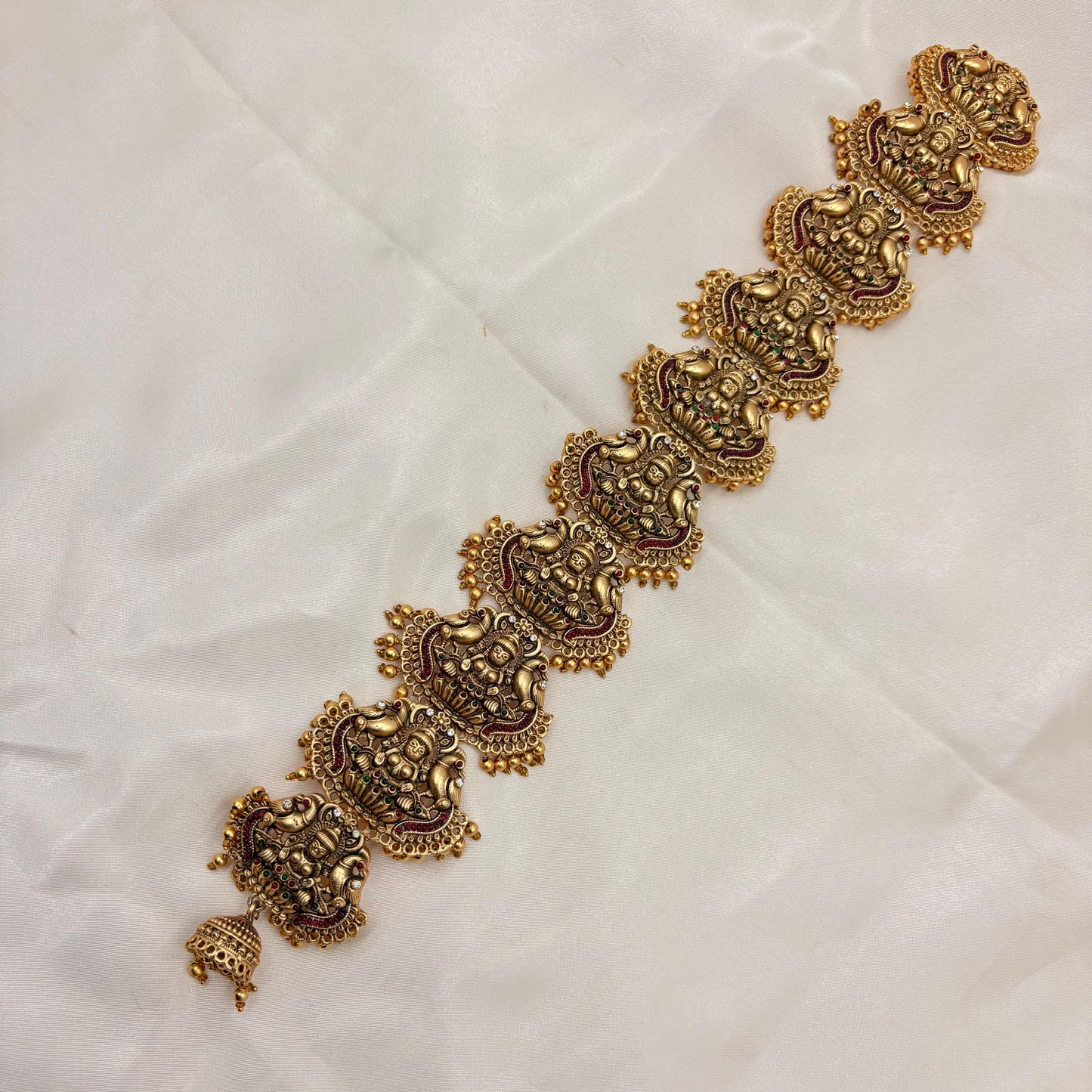 Premium Antique Temple Jada Billa – Lakshmi Design with Kemp Stones & Pearl Drops